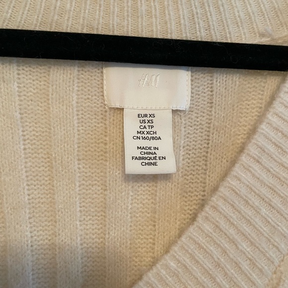 COPY - H&M sweater dress - Picture 4 of 4